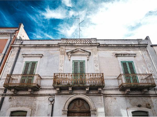 Palazzo d’Epoca nel Centro della città