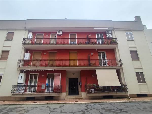 Trivani con cantinola